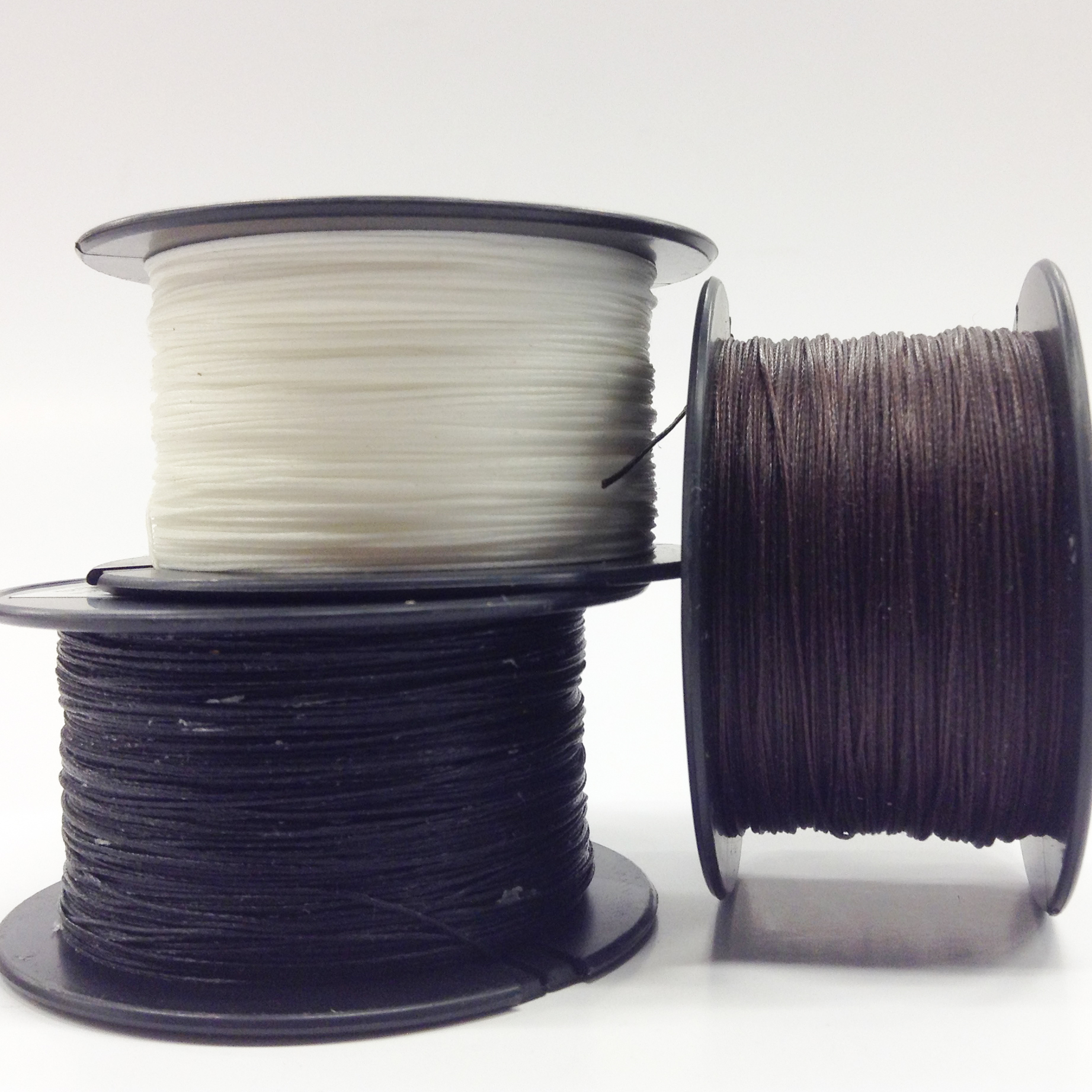 Handnähfaden Polyester Ø 0.6 mm geflochten und gewachst, MADE IN ITALY, Spule à 500 m, Rohweiss