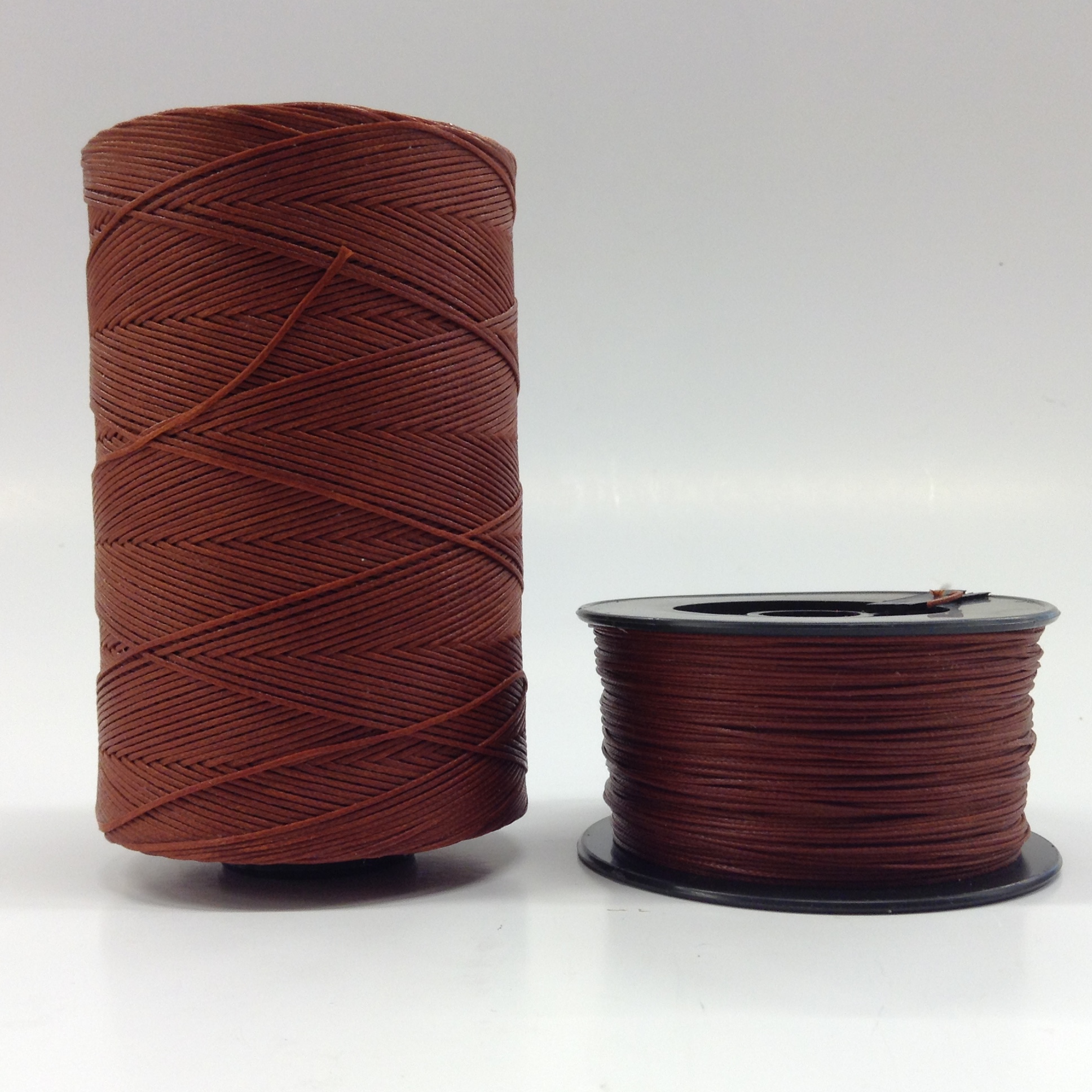 Geflochtener Polyester Handnähfaden gewachst  Ø 1.0 mm, MADE IN ITALY, Spule à 100 m, Rostbraun
