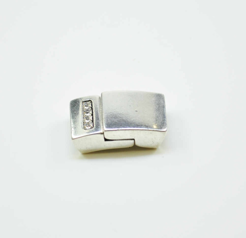 Magnetverschluss 10 x 2 mm, silberfarbig, NICKELFREI, mit Strasssteinen