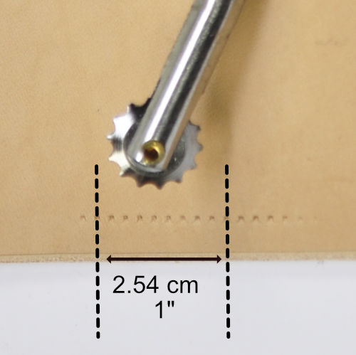 Prickrädli Nr.8, 9 Stiche auf  2.5 cm